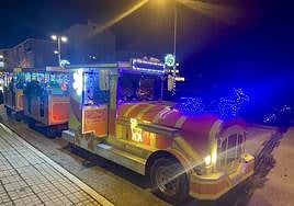 Tren turístico de Navidad que recorre Ponferrada.