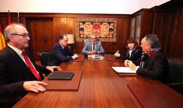 Visita institucional del Consejo de Cuentas al Consejo del Bierzo y al Ayuntamiento de Ponferrada.