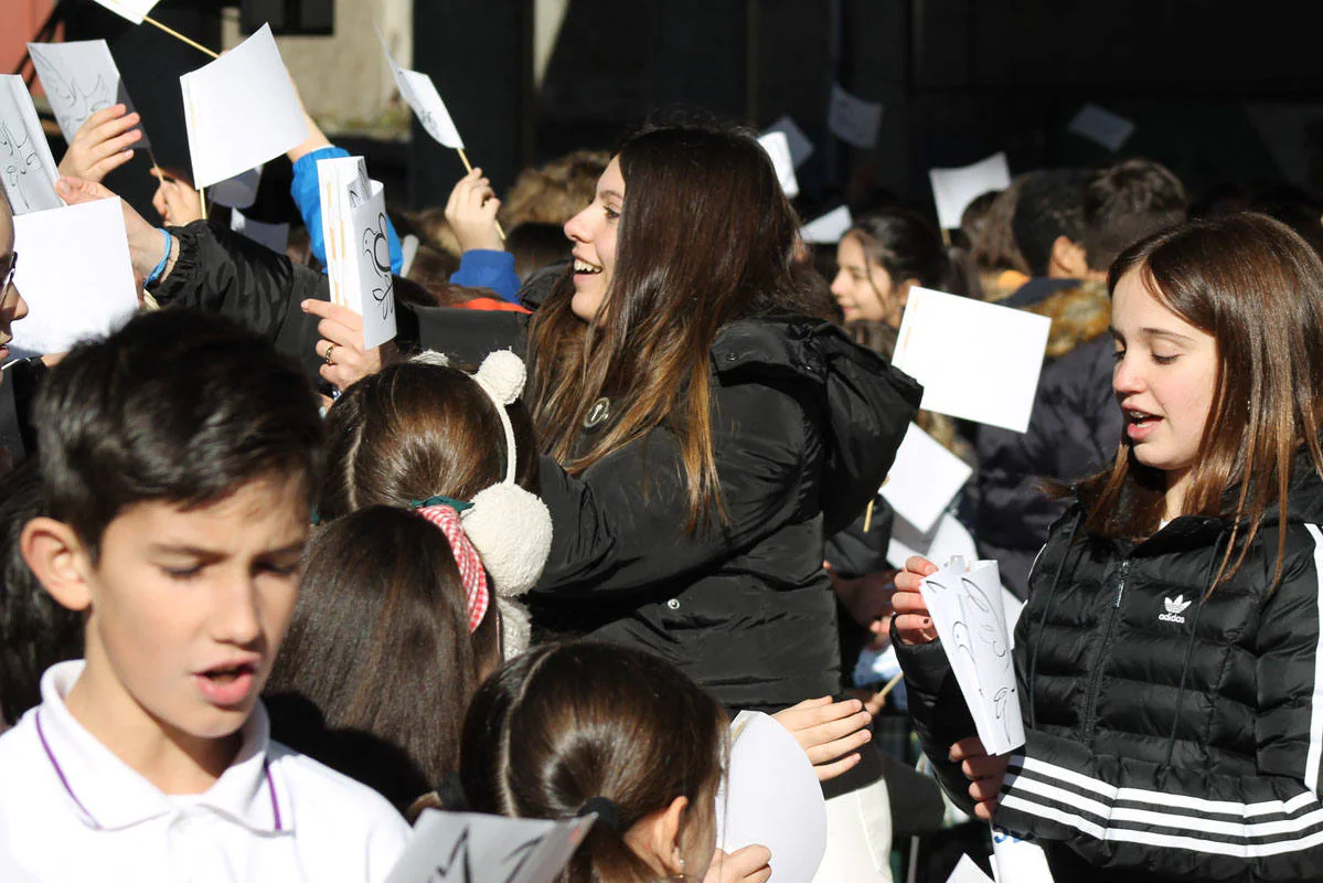 Fotos: Día de la Paz en el colegio La Asunción