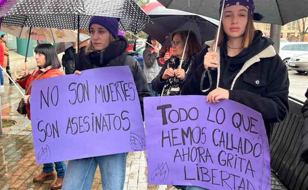 Los sindicatos denuncian el «ataque frontal» de la Junta a los derechos y avances feministas
