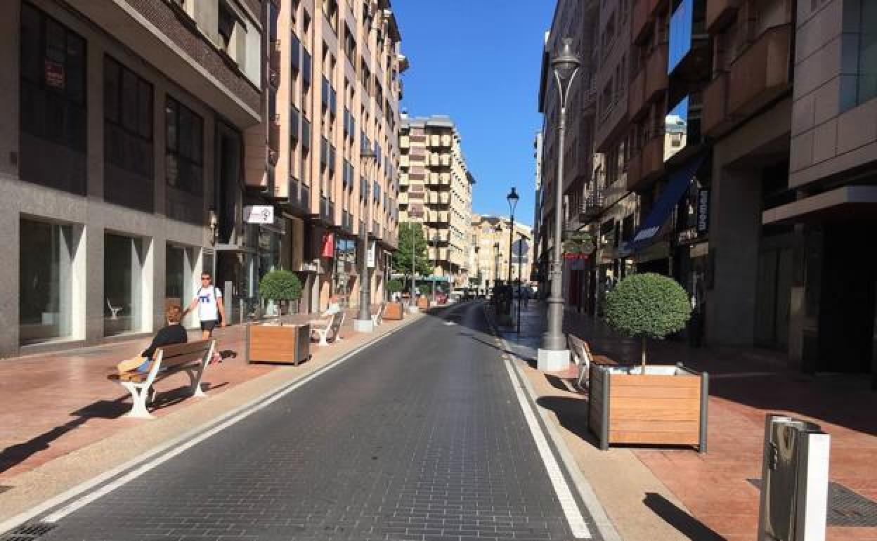 La calle Camino de Santiago estará en plena Zona de Bajas Emisiones.