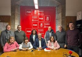 Los concejales del PSOE de Ponferrada durante su comparecencia.