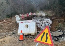 Imagen de las obras de acondicionamiento de la carretera de La Cernada.