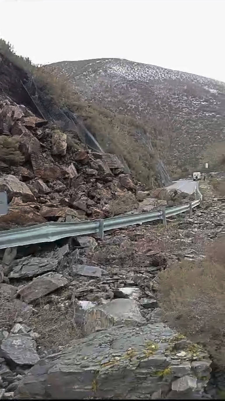 Imagen del derrumbe en la carretera entre Fabero y Peranzanes