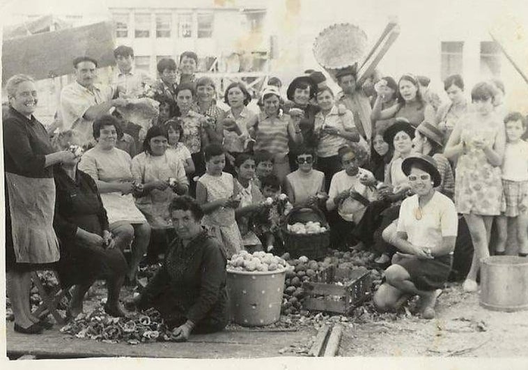 Casi 70 años cociendo La Cachelada de Dehesas