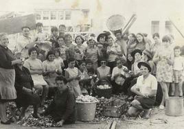 Foto antigua de los primeros años de La Cachelada de Dehesas