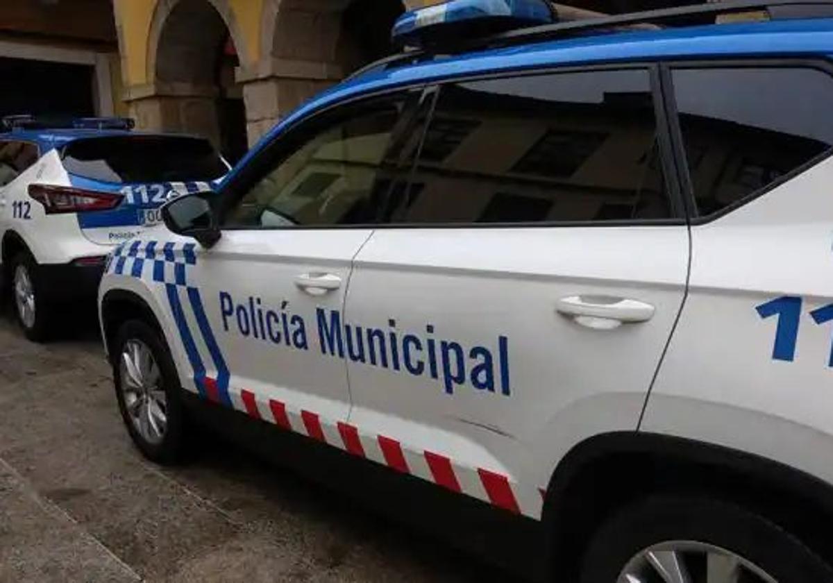 Coche patrulla de la Policía Municipal de Ponferrada.