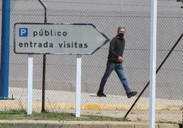 Pedro Muñoz, en su salida de la prisión de Villahierro el 25 de mayo de 2022, tras dos años de ingreso.