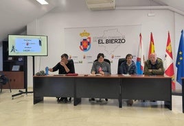 Imagen de la reunión de la reunión en el Consejo con todos los sectores implicados en la organización de las Jornadas Gastronómicas del Bierzo.