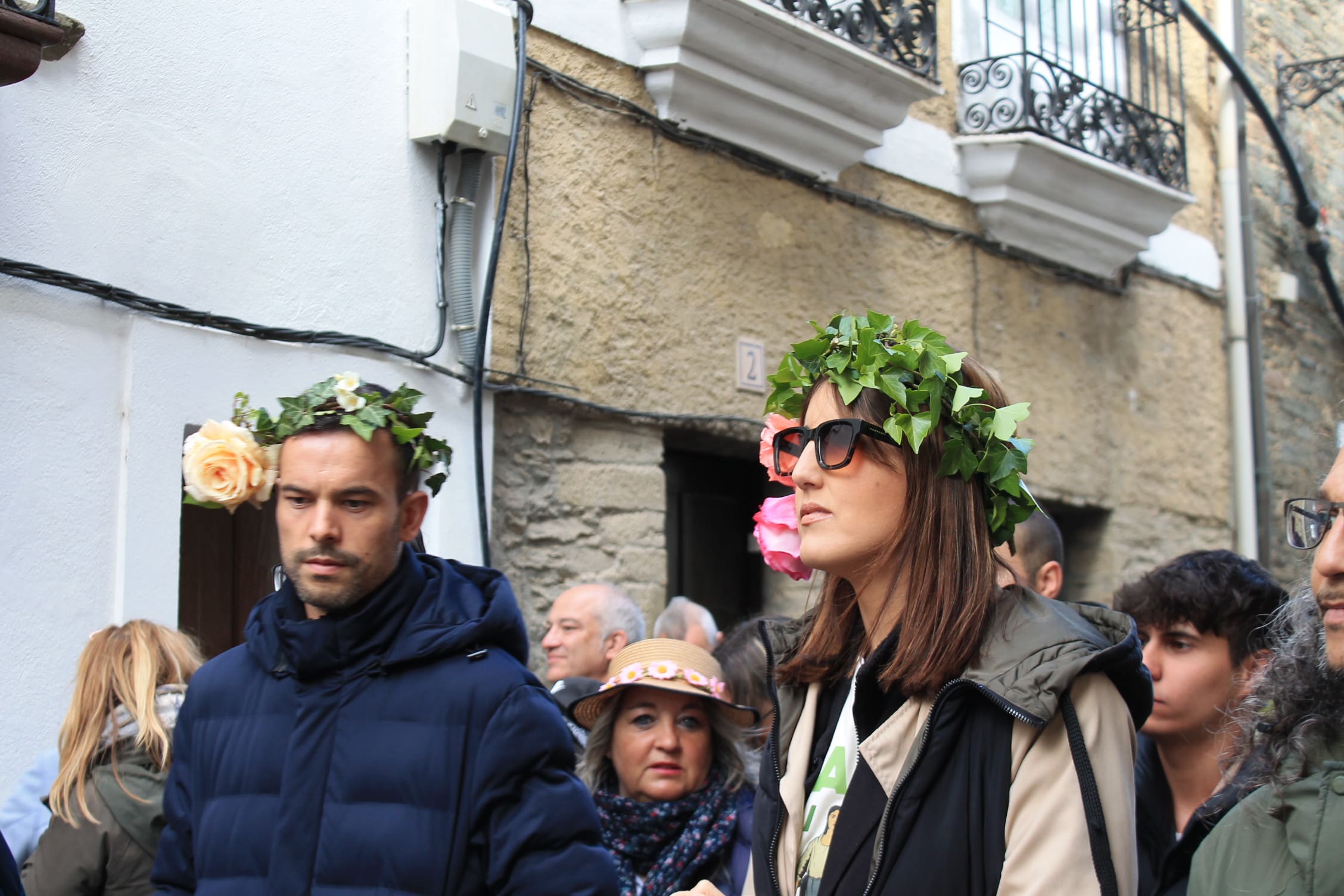 Los Maios tiñen de verde Villafranca