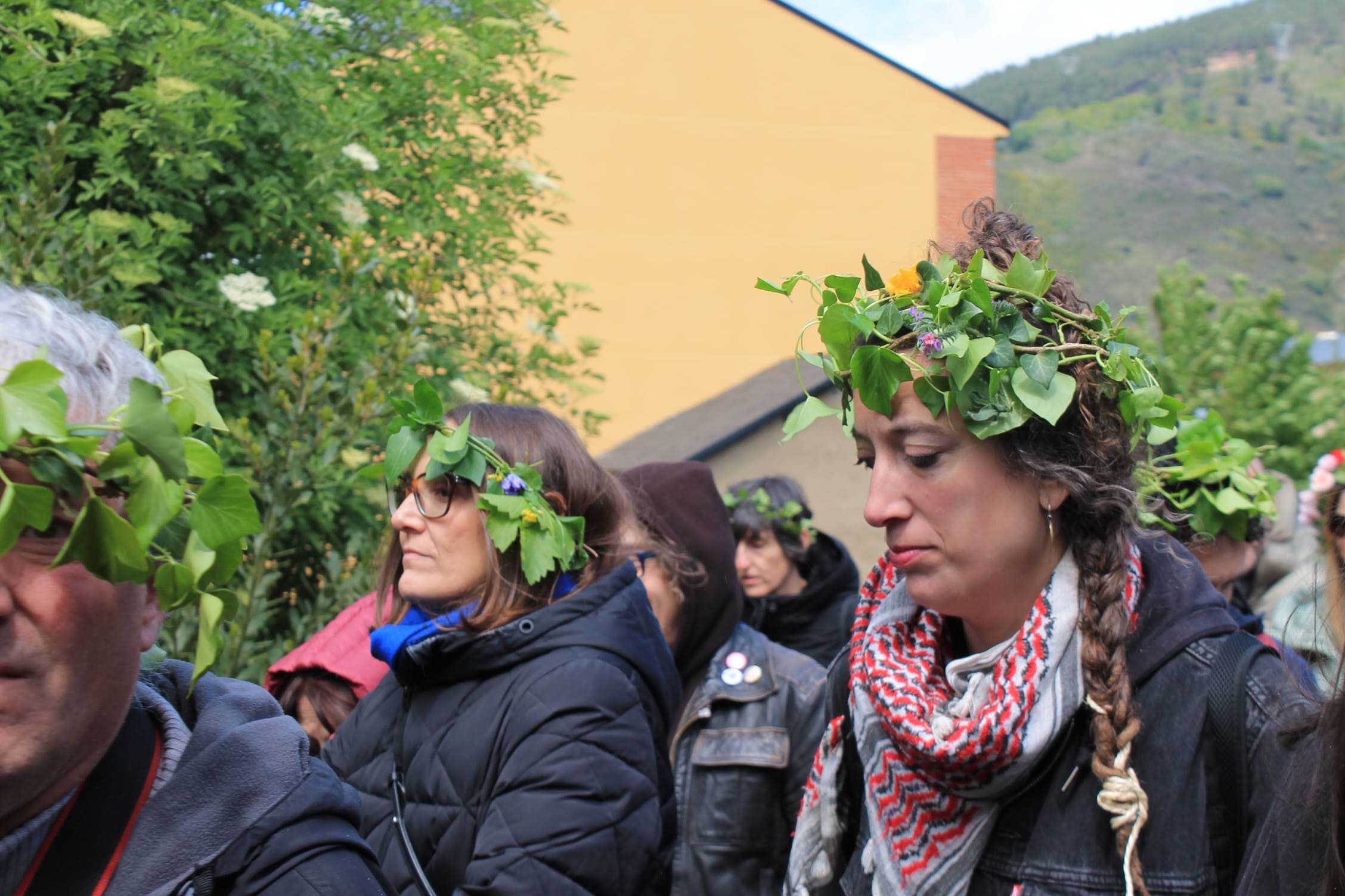 Los Maios tiñen de verde Villafranca