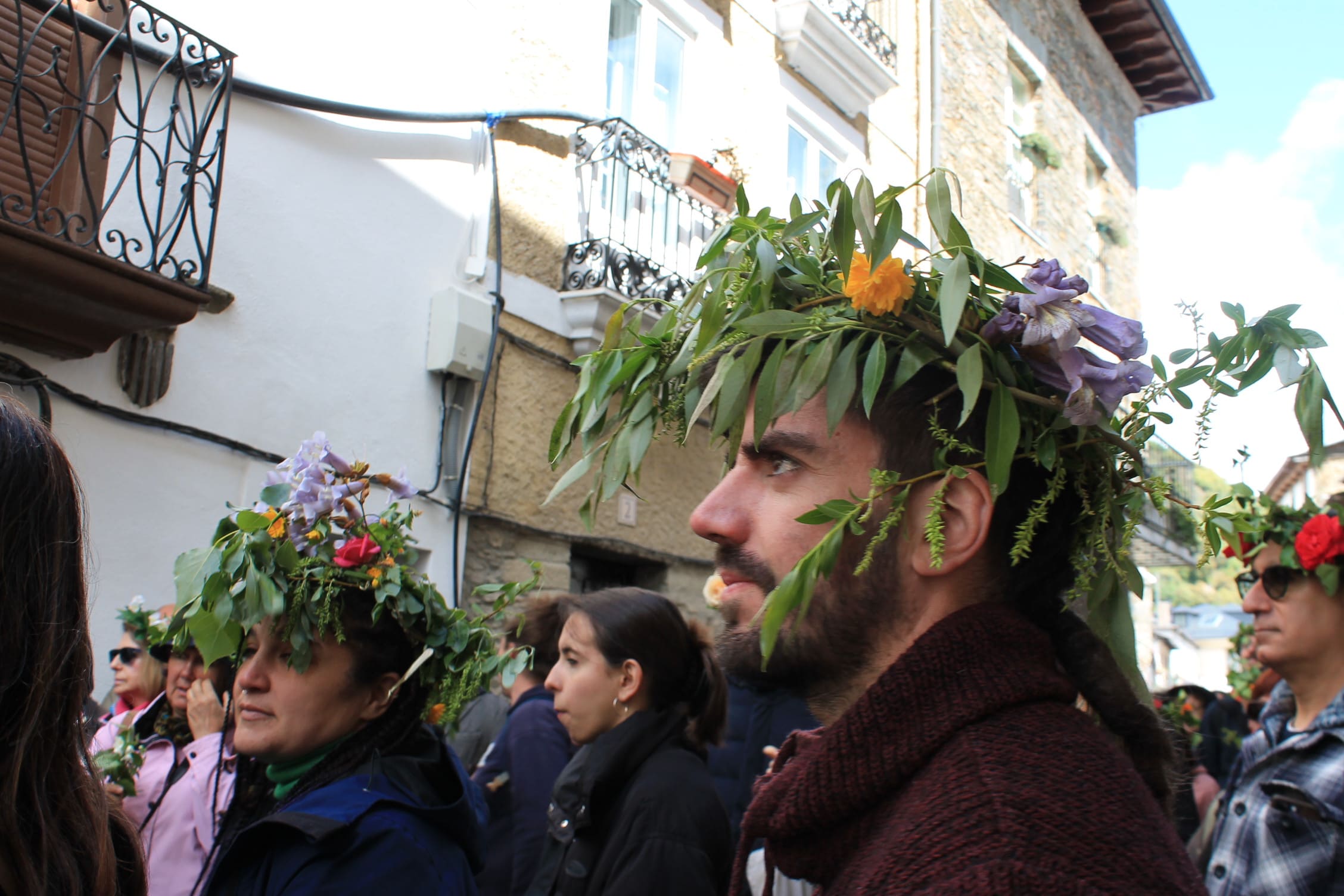 Los Maios tiñen de verde Villafranca