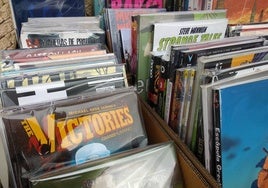 LIbros en una edición de la Feria del Libro de Ponferrada.