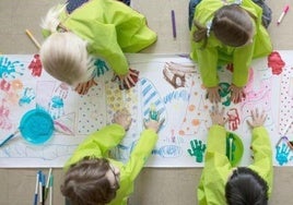 Niños y niñas en una escuela infantil.