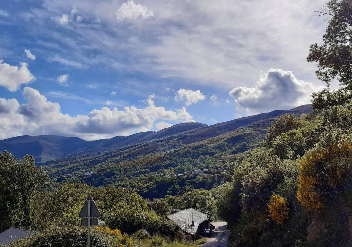 Imagen de los montes de la Cabrera.