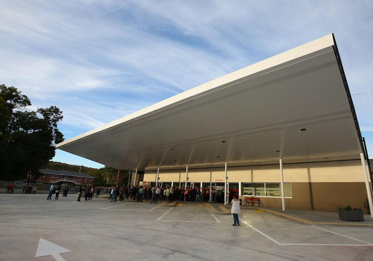 XBembibre propone reducir al mínimo coste la gestión de la estación de autobuses