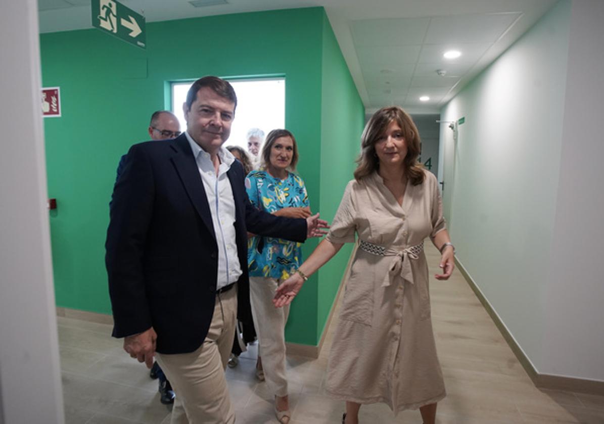 Imagen principal - Alfonso Fernández Mañueco conoció las nuevas instalaciones que se inaugurarán el día 3 de septiembre.