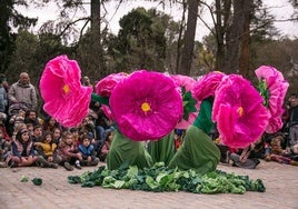 Imagen de un espectáculo de la compañía de danza Aracaladanza.