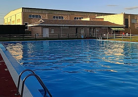Piscinas municipales de Camponaraya.