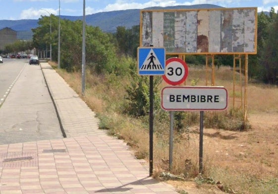 El inmueble que sale a subasta está situado en la calle Marcelo Macías de Bembibre.