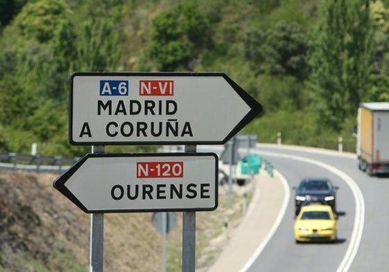 Imagen de la carretera Nacional 120 que conecta actualmente Ponferrada con Orense.
