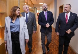 Representantes de Ciuden, Subdelegación del Gobierno y Diputación de León antes de la presentación de los resultados de TransenerCyl.