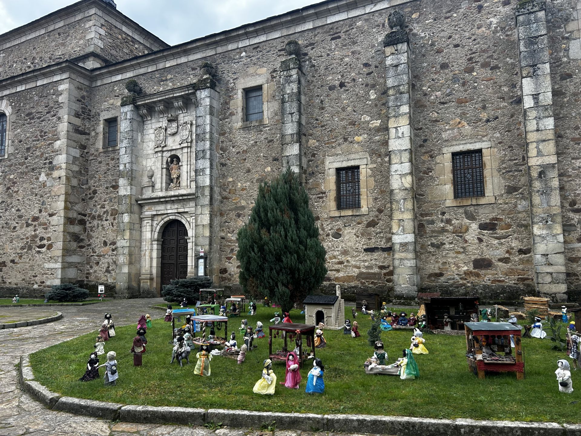 Las mejores imágenes del belén de San Miguel de las Dueñas