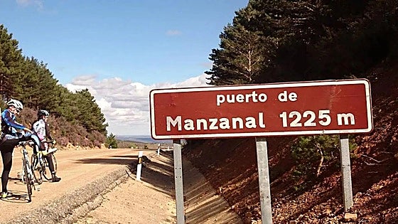 Presupuestan más de 12 millones para rehabilitar el firme de la A-6 en el Manzanal