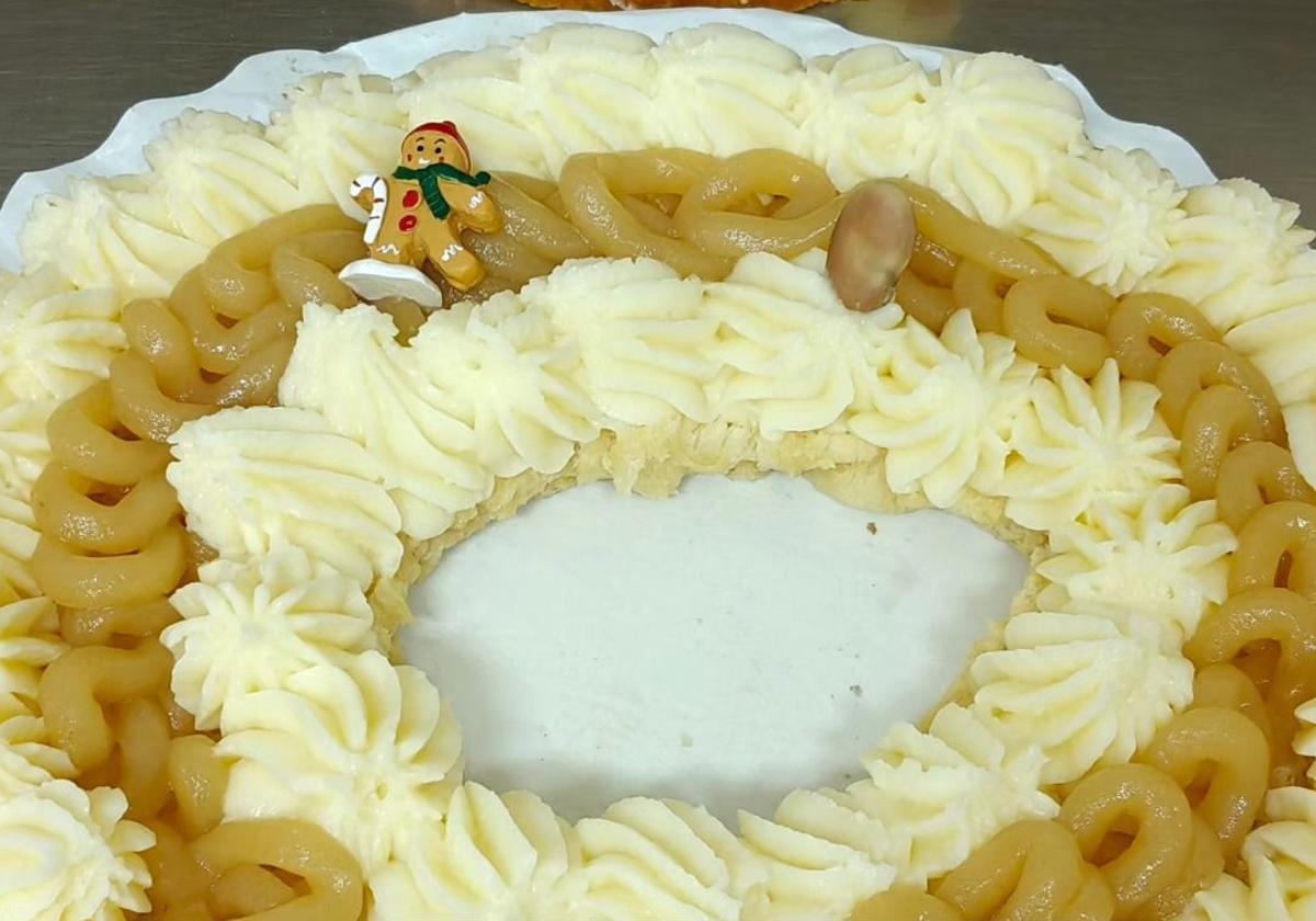 Imagen del relleno de mermelada y crema de manzana reineta del roscón de Reyes más berciano.