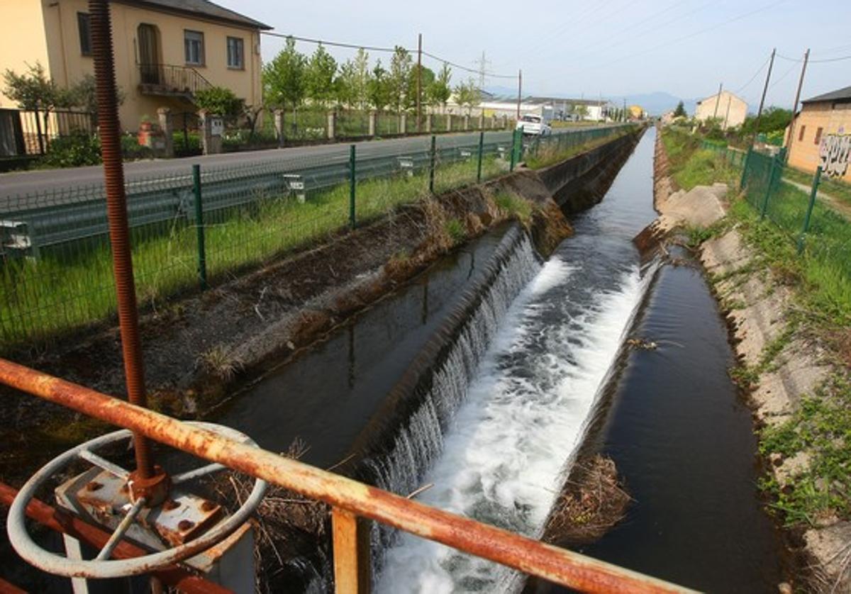 Canal Bajo del Bierzo.