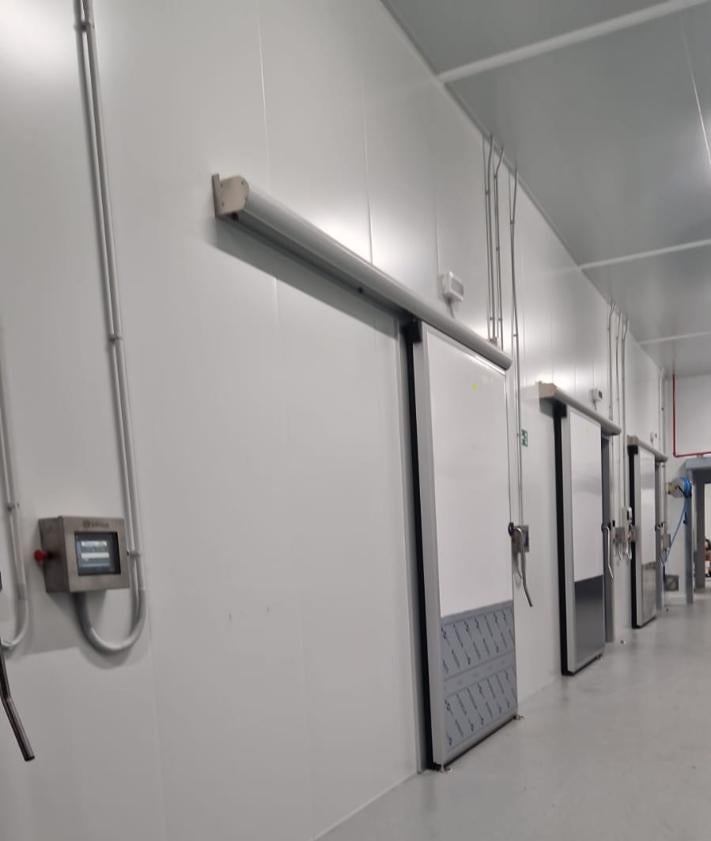 Imagen secundaria 2 - Instalaciones de la nueva fábrica de Embutidos Santa Cruz.