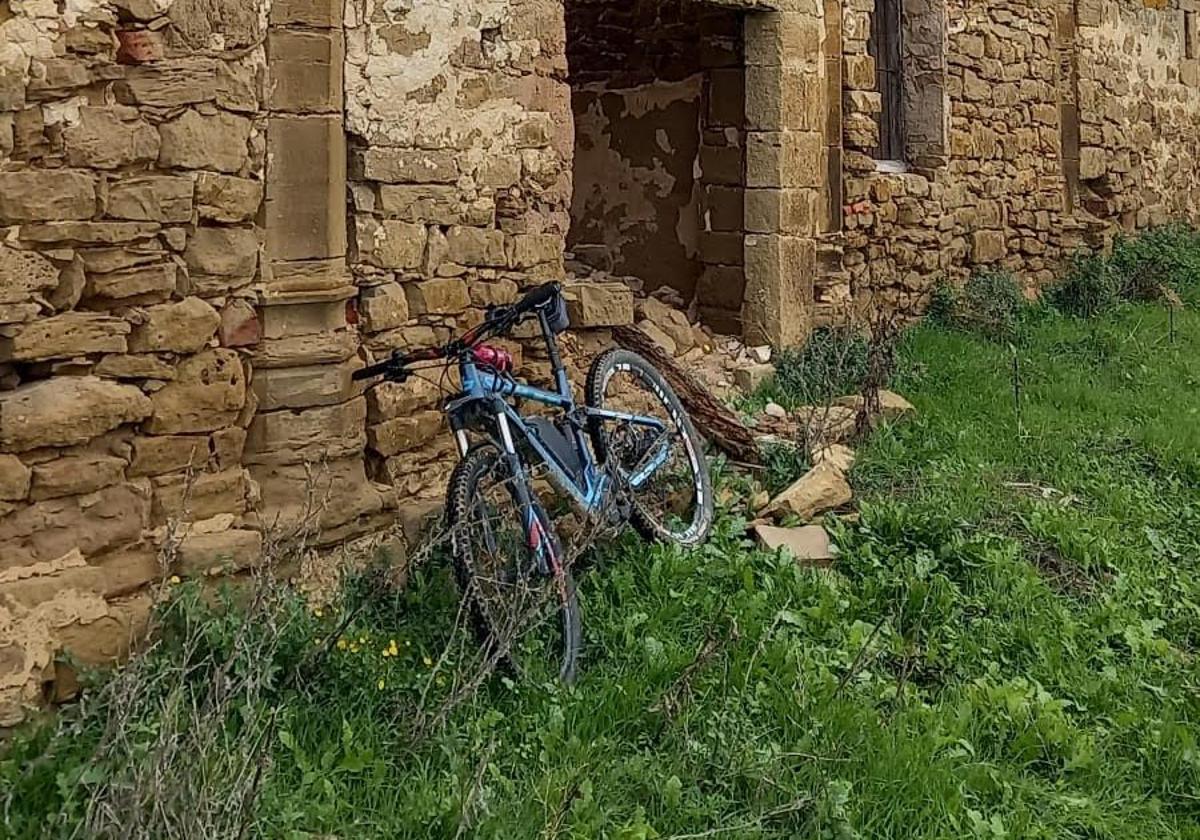 Imagen de la bicicleta eléctrica robada a un peregrino en Ponferrada y que ha aparecido.