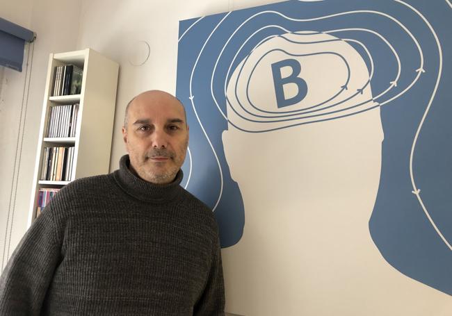 Salvi, en su estudio de Ponferrada.