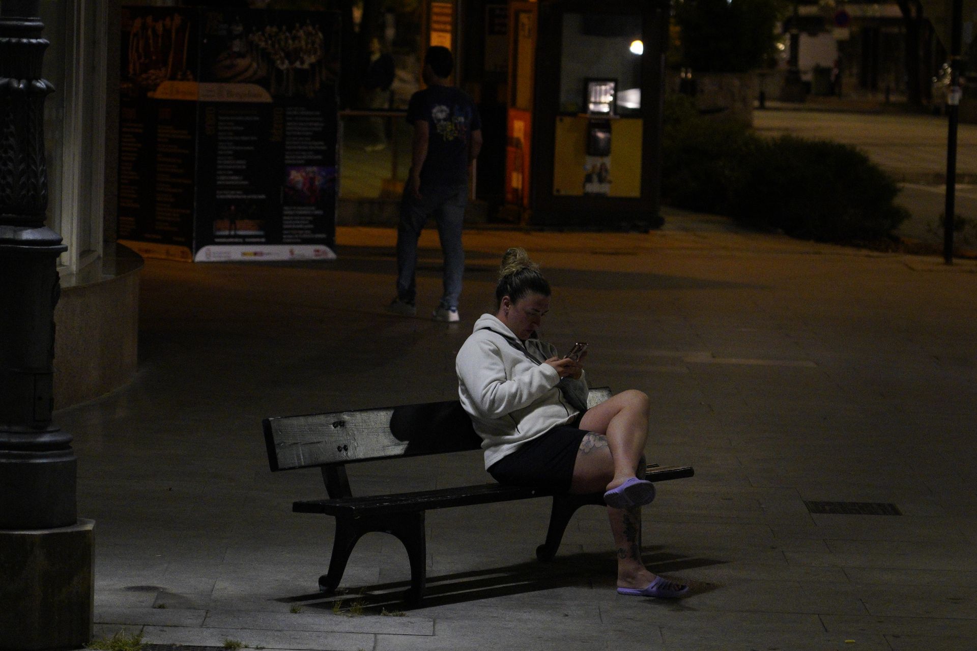 Apagón en la capital berciana durante la noche.
