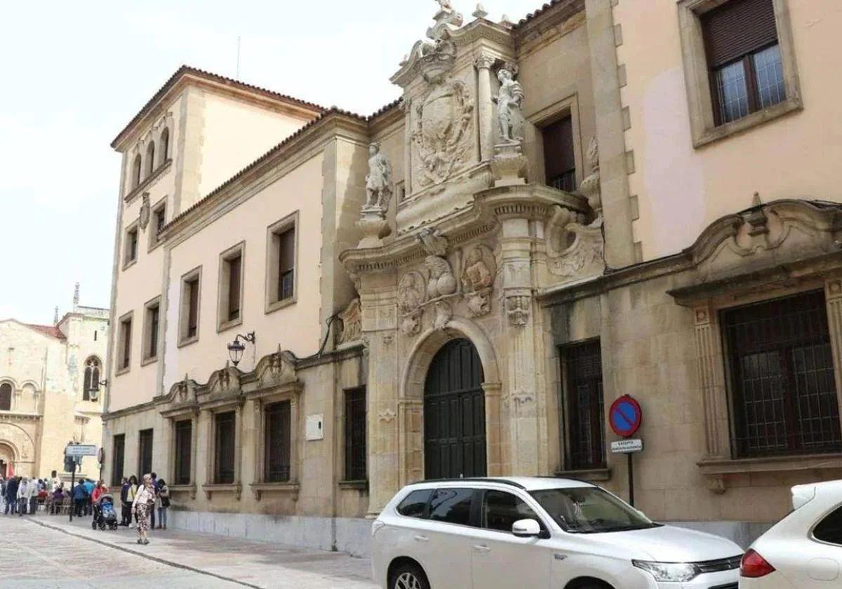La Fiscalía de Ponferrada pide cuatro años de cárcel por apropiación indebida