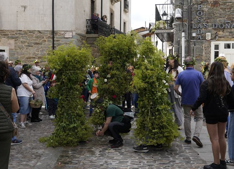 Villafranca del Bierzo celebra la 'Festa dos Maios'