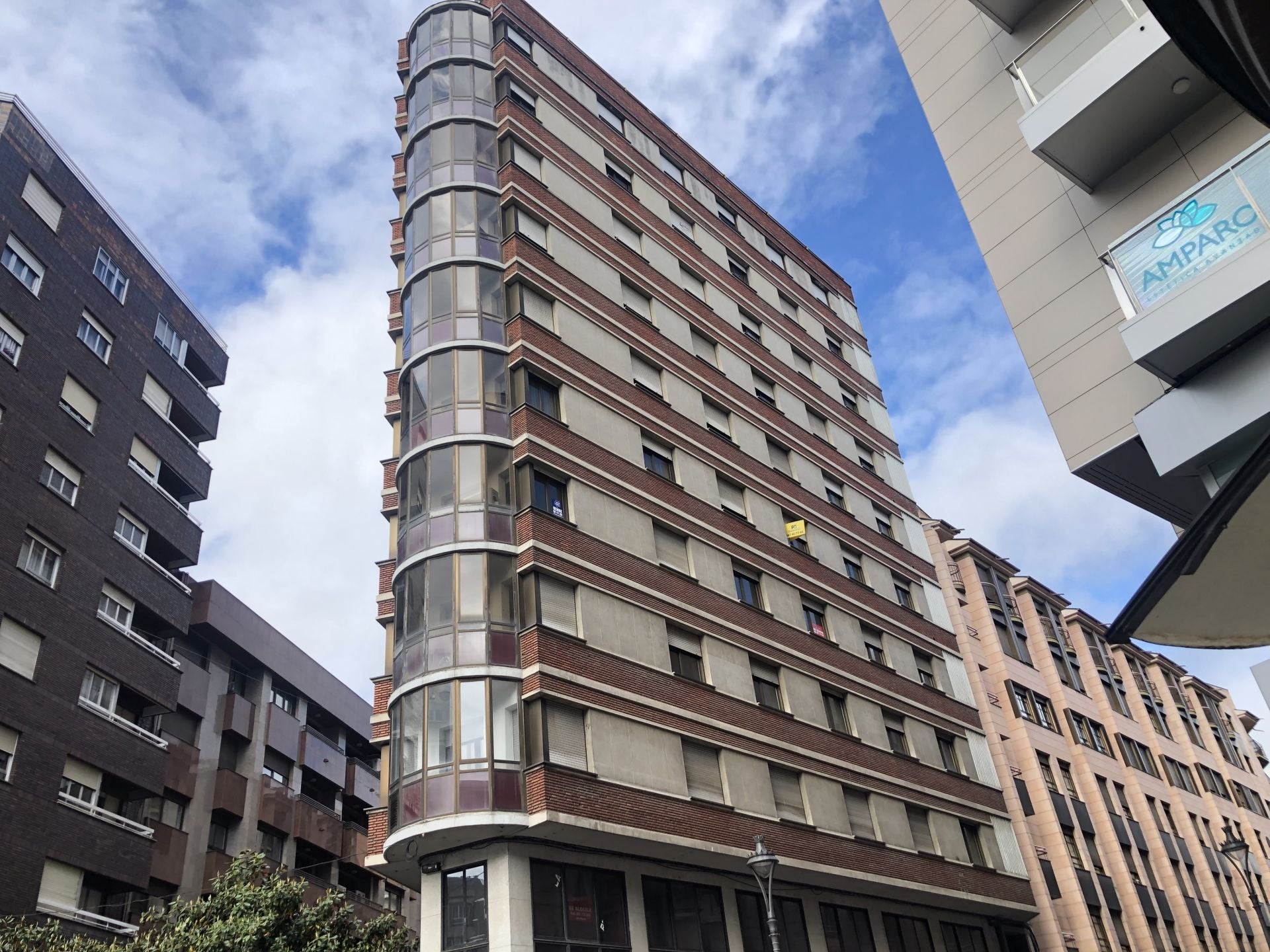 El edificio Uría, de nueve plantas, fue el primer rascacielos de la La Ciudad del Dólar.