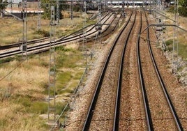 Imagen de archivo de vías de tren.