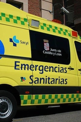 Imagen de archivo de una ambulancia de Sacyl.