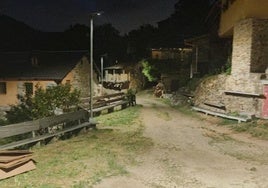 Alumbrado en San Adrián de Valdueza.