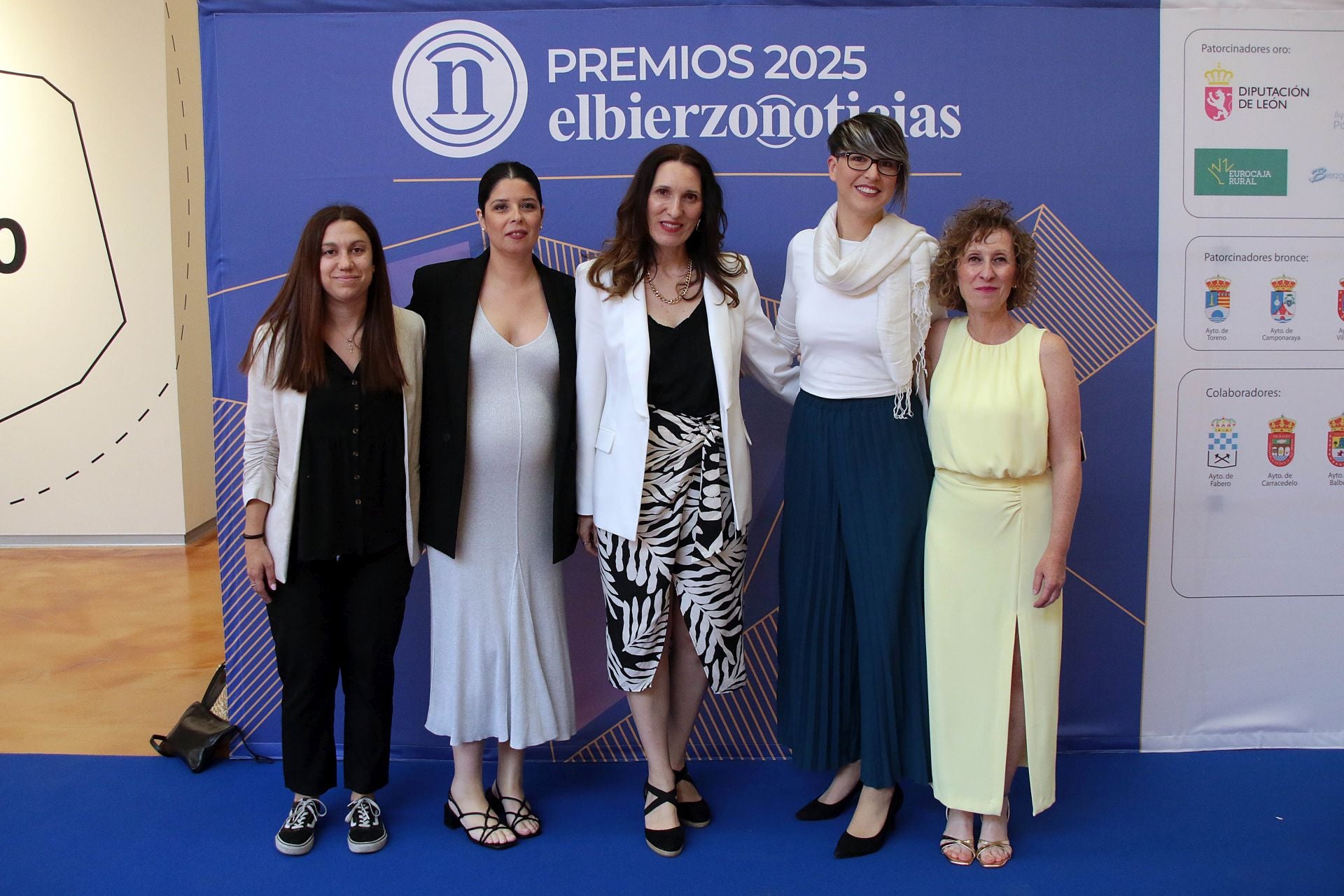 Irene de Celis (Leonoticias), Esther Jiménez (Elbierzonoticias), Liliana Martínez (El Norte de Castilla), Inés Santos (Leonoticias) y Carmen Ramos (Elbierzonoticias).