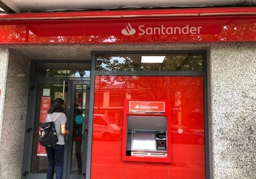 Cierra la sucursal del Banco Santander de la calle Ancha de Ponferrada