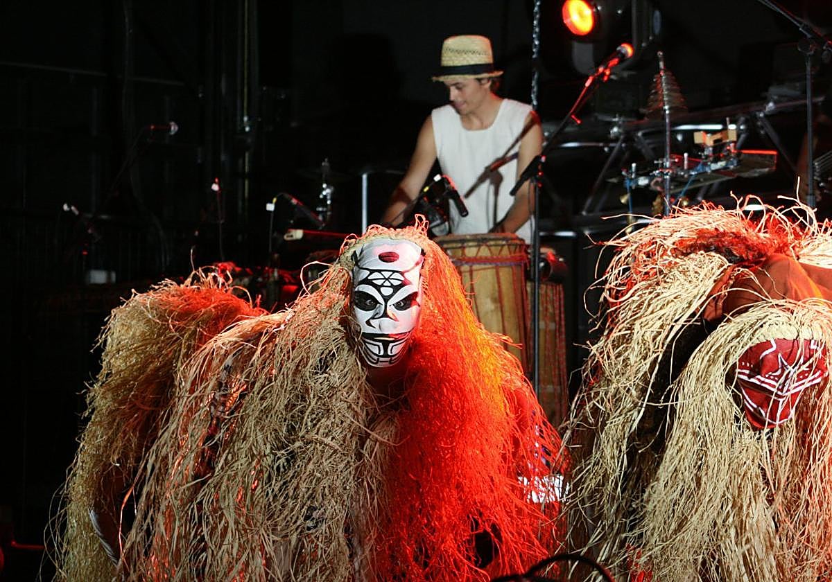 Imagen de archivo de una actuación del Fiestizaje que se celebra en Villafranca del Bierzo.