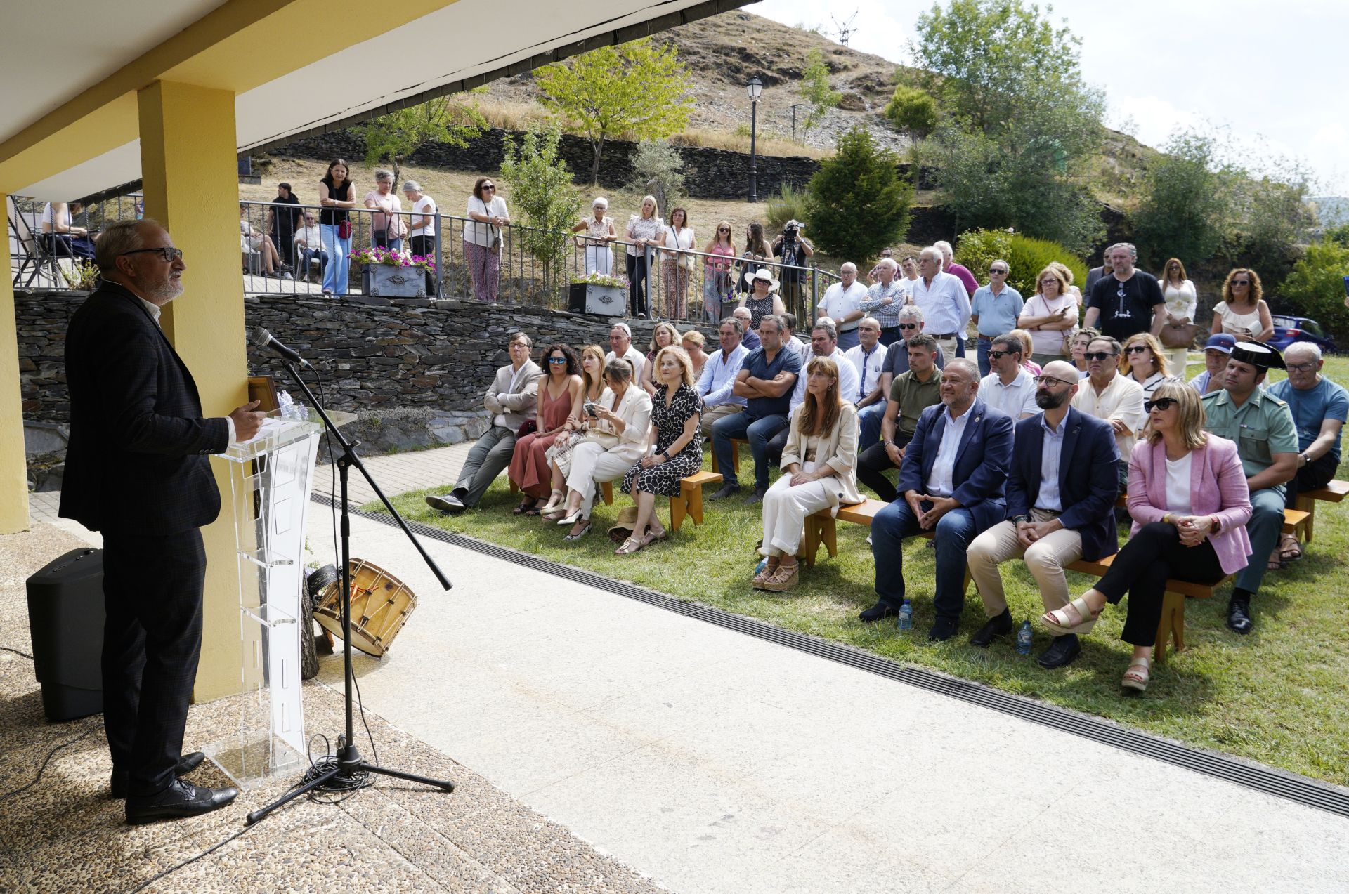 Acto del 25 aniversario del primer izado de la Bandera del Bierzo