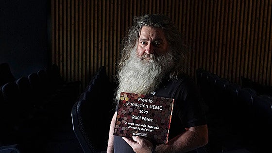 Raúl Pérez: «Este premio es un reflejo del esfuerzo colectivo de quienes amamos esta profesión»