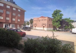 Imagen de la plaza de los Cantos en Cuatrovientos.