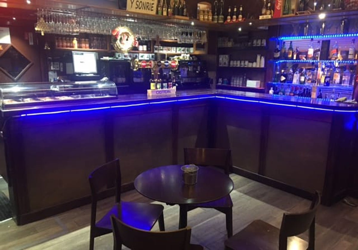 Interior del Café Bar DKDA