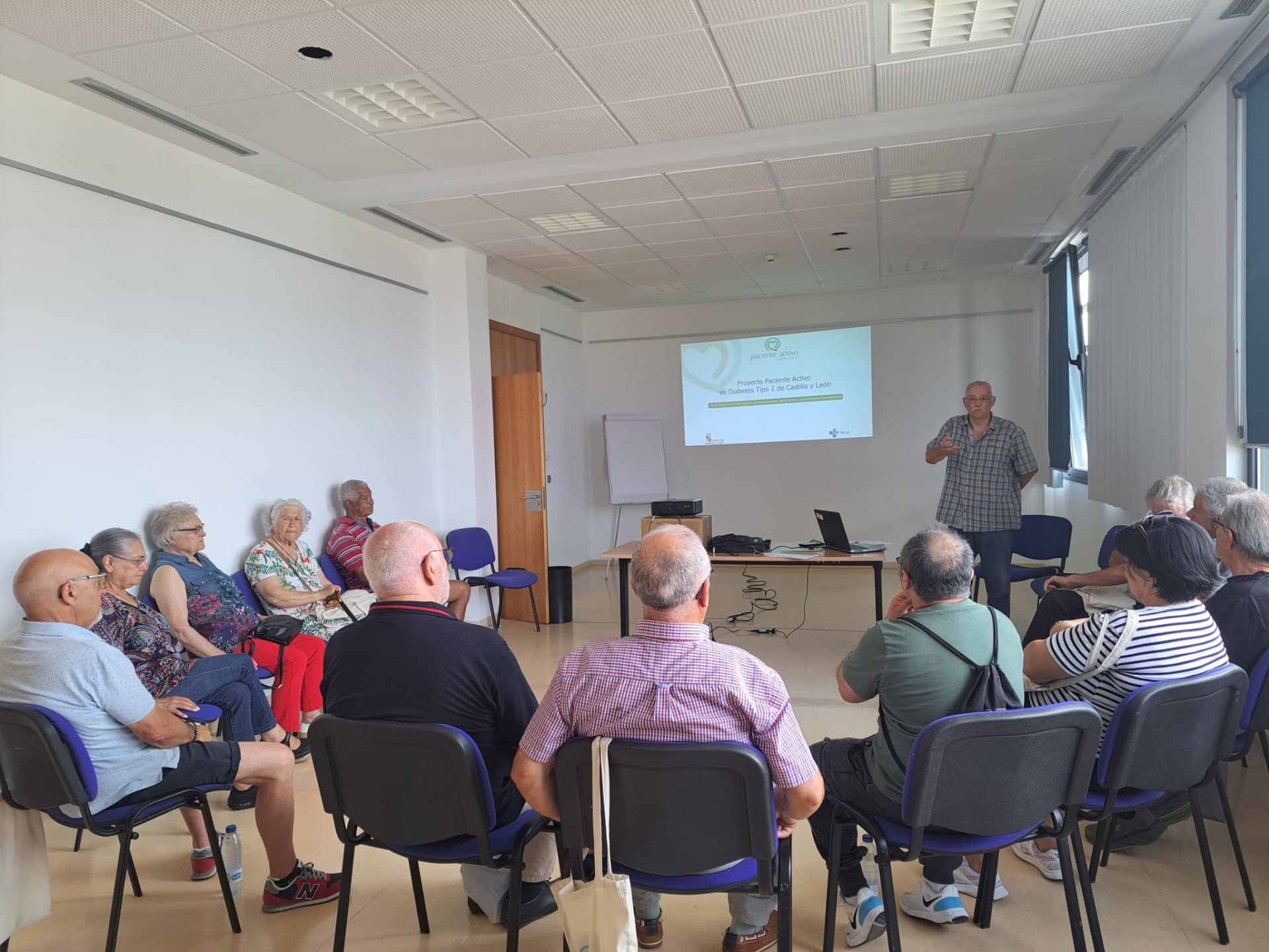 Sesión grupald de la Gasbi con el paciente activo de diabetes en Bembibre