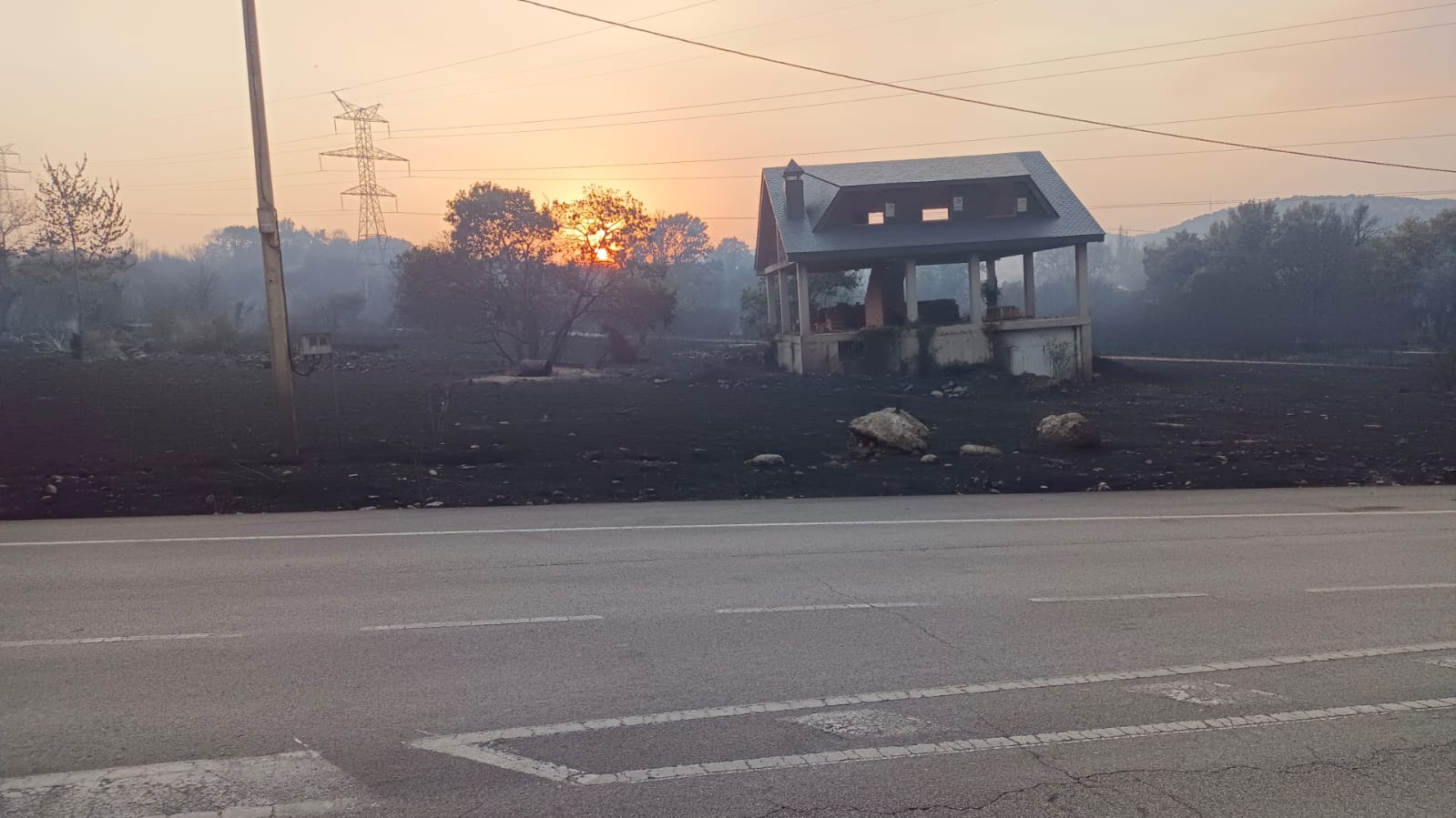 Las imágenes del incendio en Las Médulas