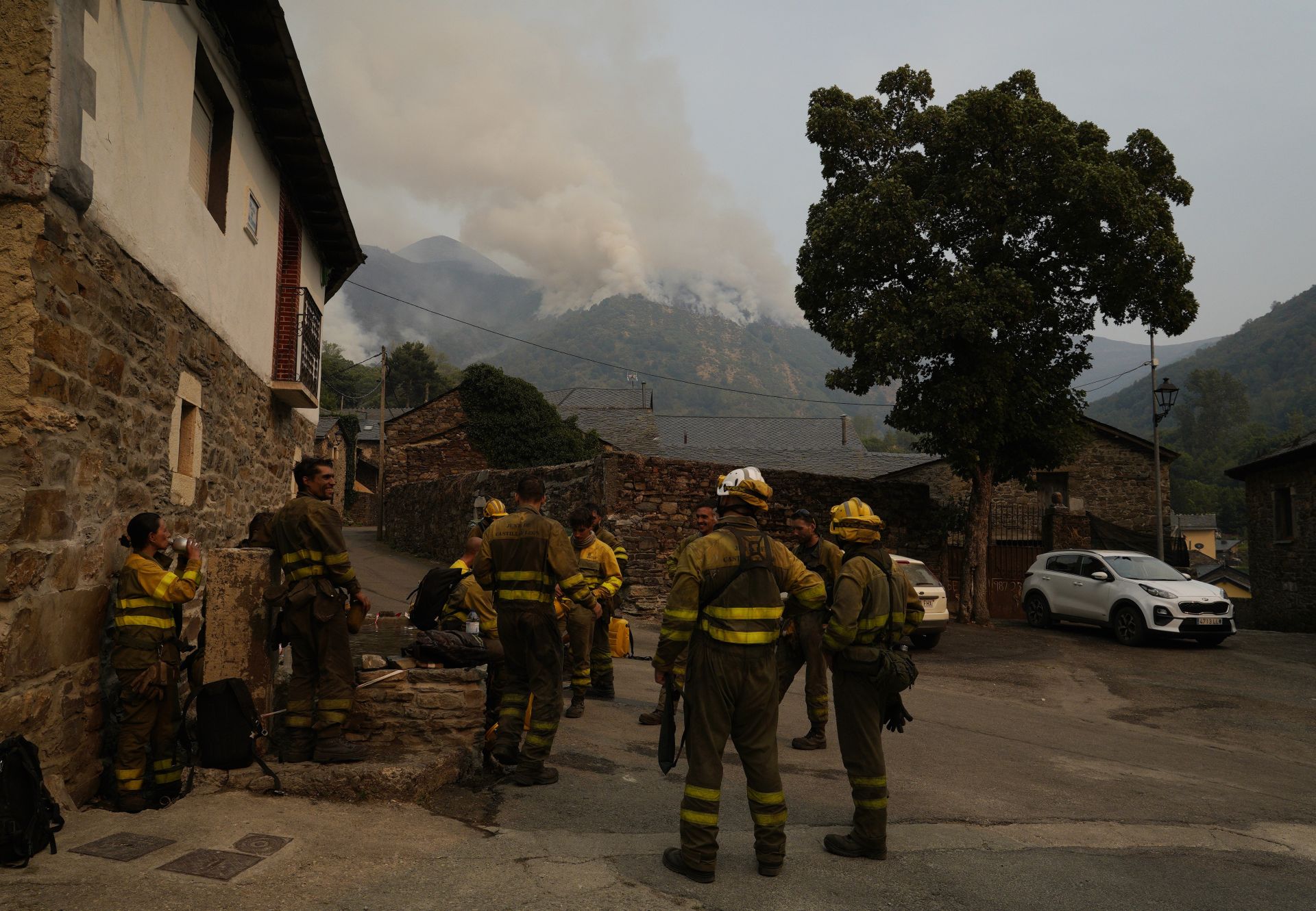 Incendio forestal en Salientes